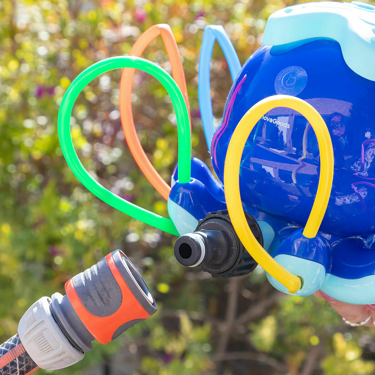 Pack Giant Inflatable Bumper Bubble Ball and Water Sprinkler and Sprayer Toy InnovaGoods-21