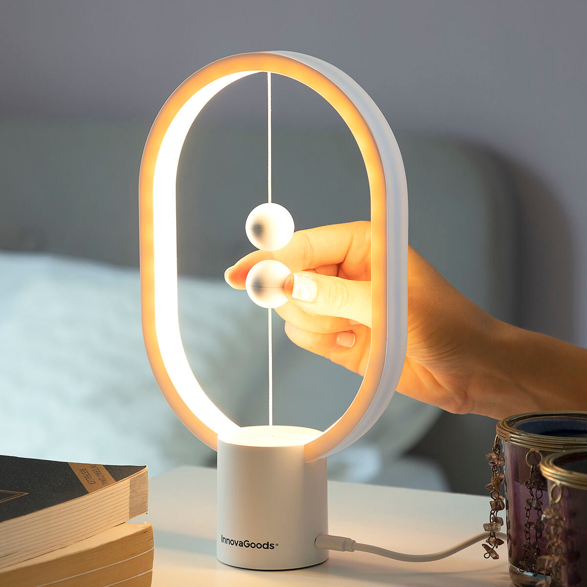 Magilum LED balance lamp with magnetic switch